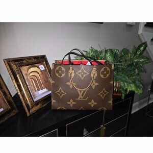 Pristine Authentic LV on the Go Reverse Mono Giant GM Tote
